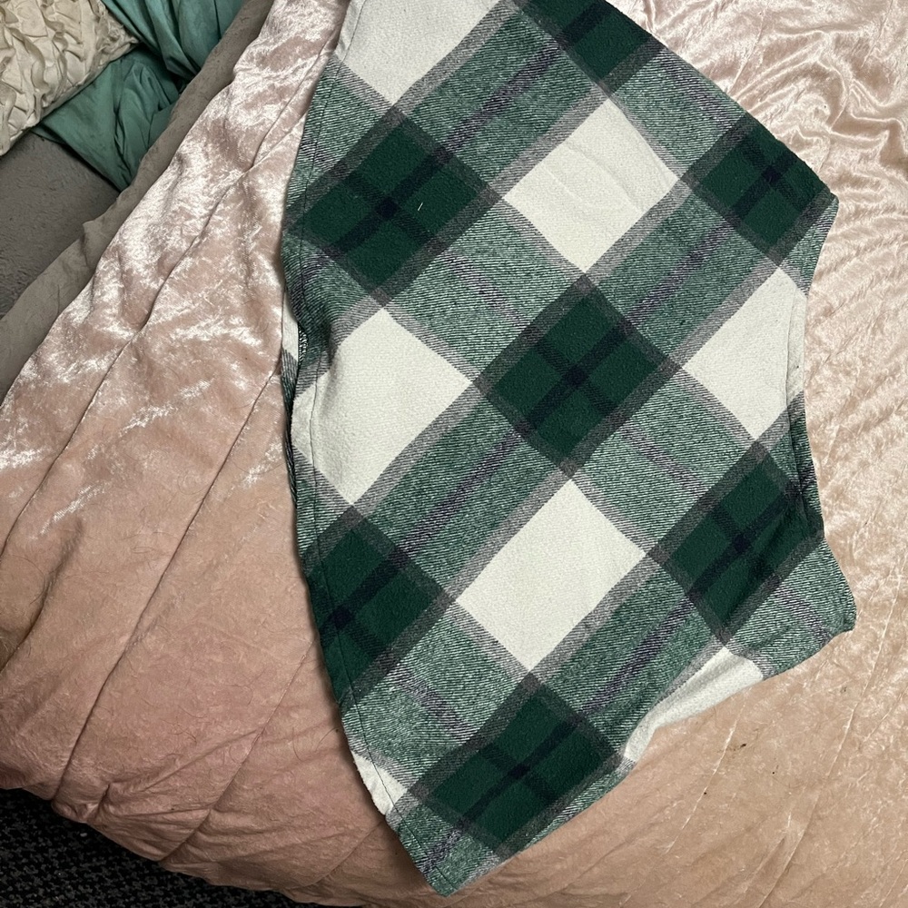 Zyia Plaid Blanket Skort in Green and White